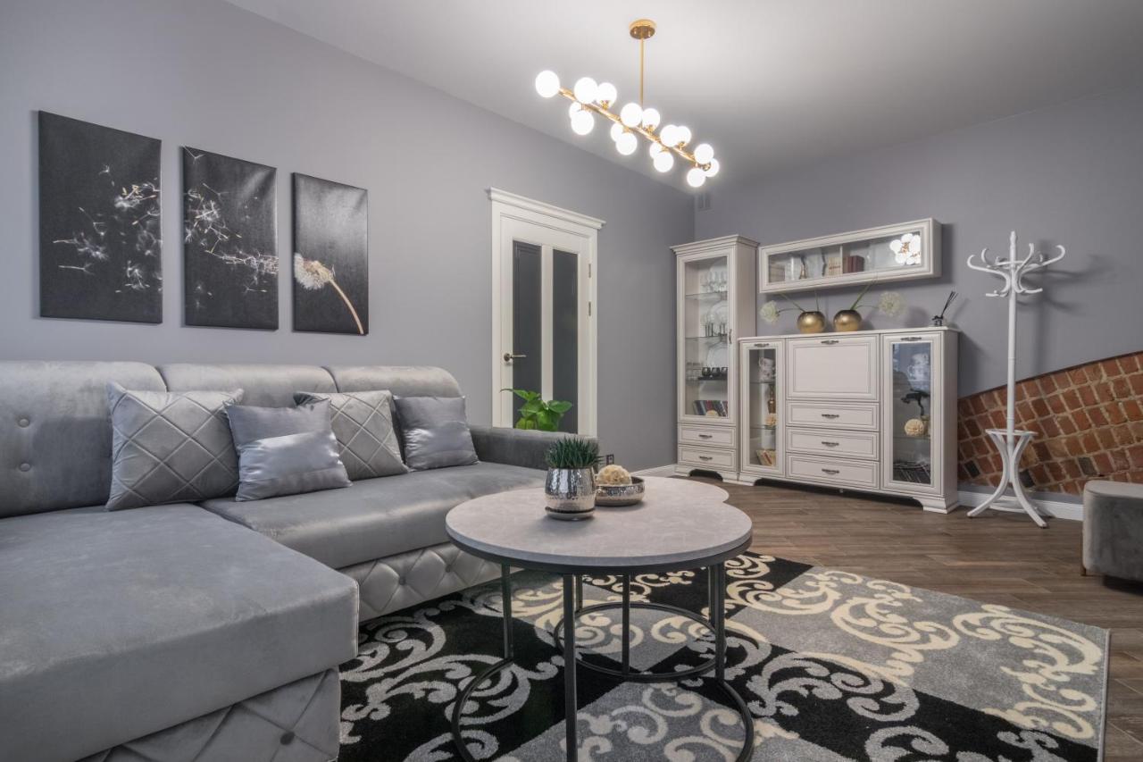Dandelion Apartment In The Heart Of Каунас Экстерьер фото