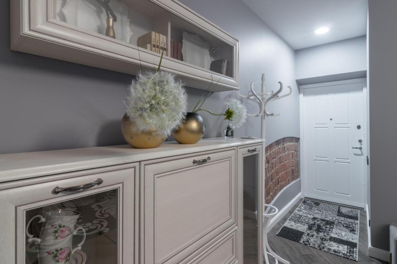 Dandelion Apartment In The Heart Of Каунас Экстерьер фото